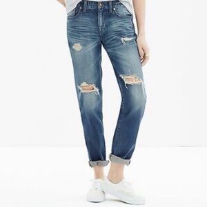 Madewell Distressed Straight Leg “Boy Jean” Medium Wash Torn Edition Size 28 / 6